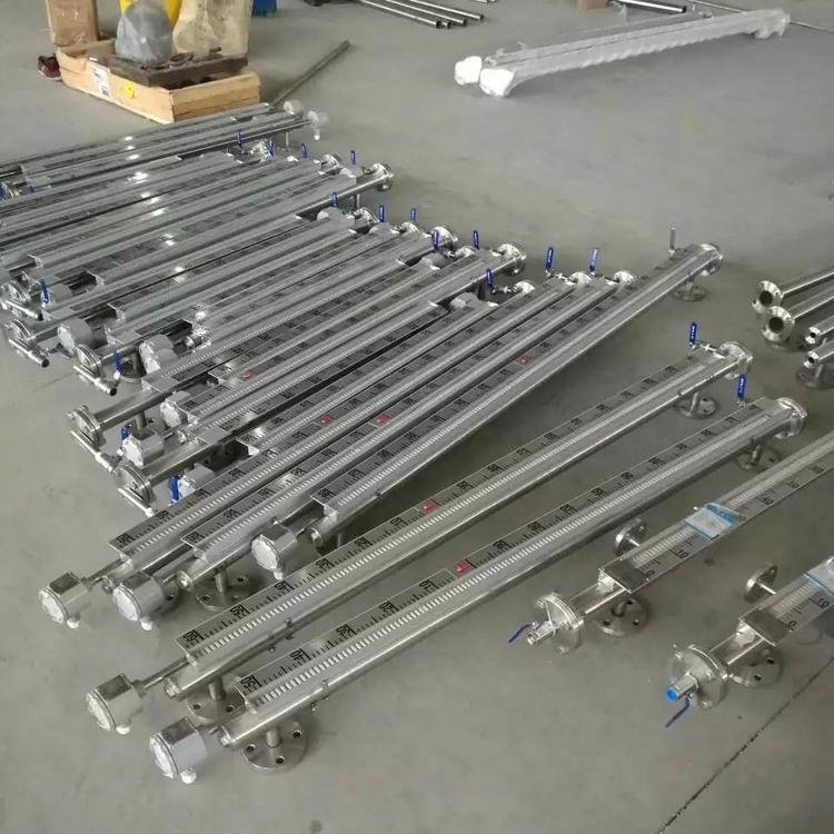 顶装带远传磁翻板液位计